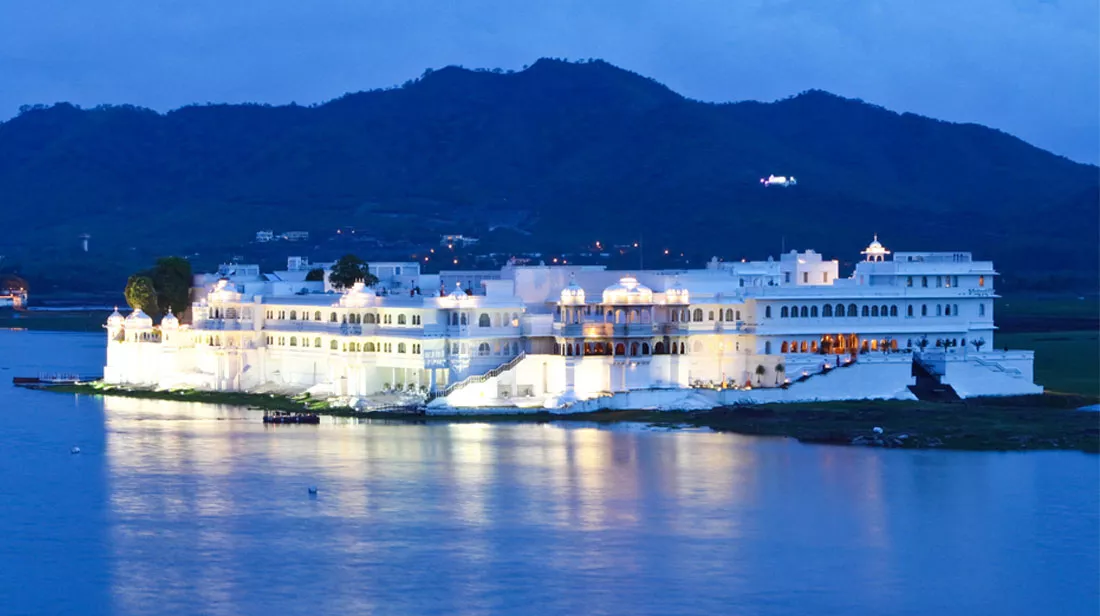 lake-palace-udaipur