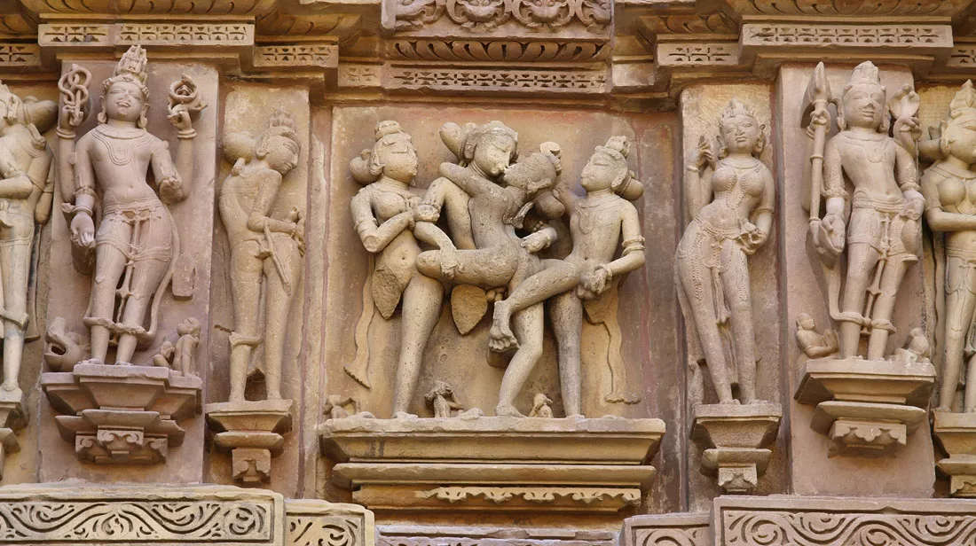 erotic-sculpture-khajuraho
