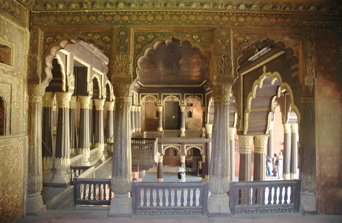 tipu-sultan-palace-bangalore