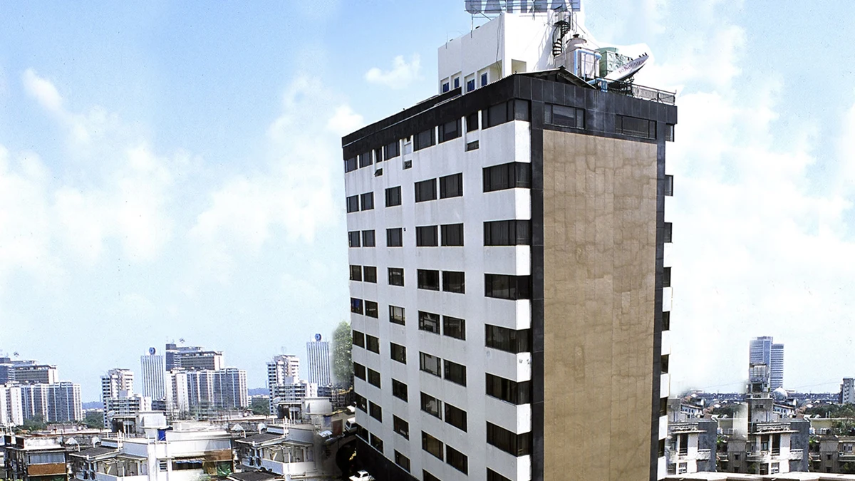 Fariyas Hotel