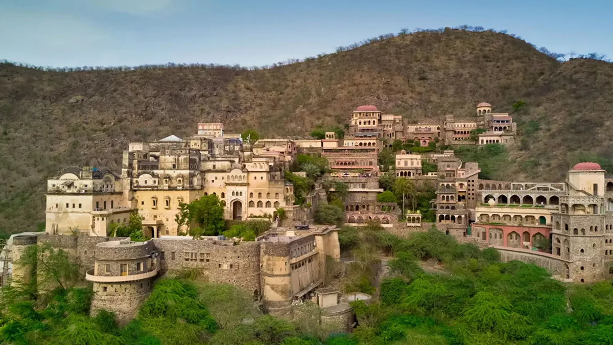 Neemrana Fort Palace