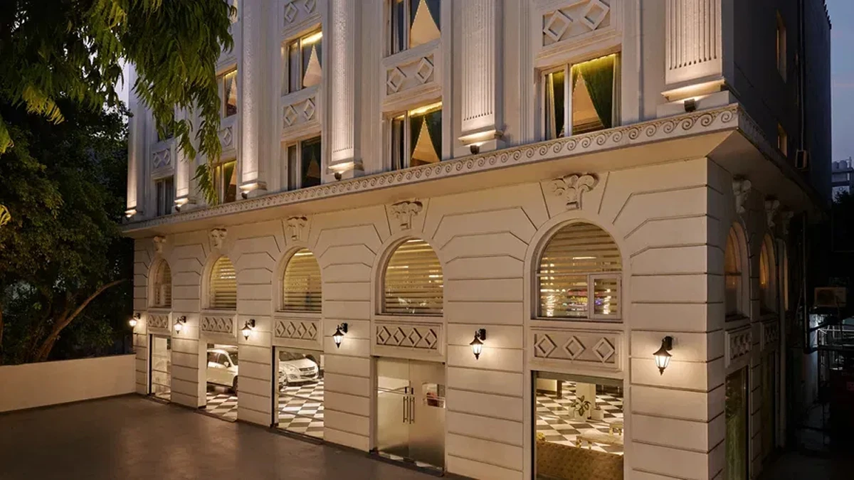 Deventure Sarovar Portico Delhi