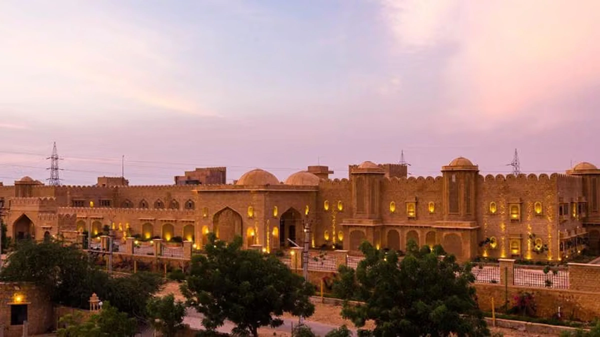 Sairafort Sarovar Portico